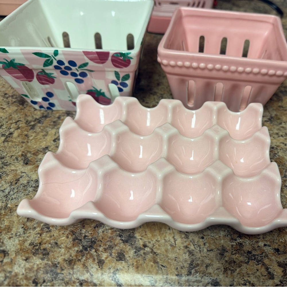 Ceramic fruit & egg trays